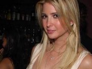 马伊琍现身机场，变得又潮又年轻 网友:比20岁0岁还漂亮!