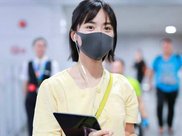 女人若胖，打底裤快扔了!国庆旅行建议多穿秋裙，遮肉又高贵