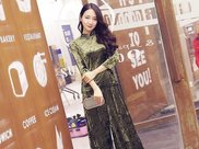 名花倾国两相欢，旗袍以优雅姿态绽放万种风情！