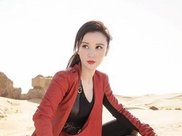 范冰冰李晨国外赌钱输千万?知情人:从未离开剧组