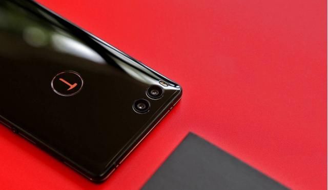 锤子舰旗手机坚果R1性价比怎么样?值得购买吗