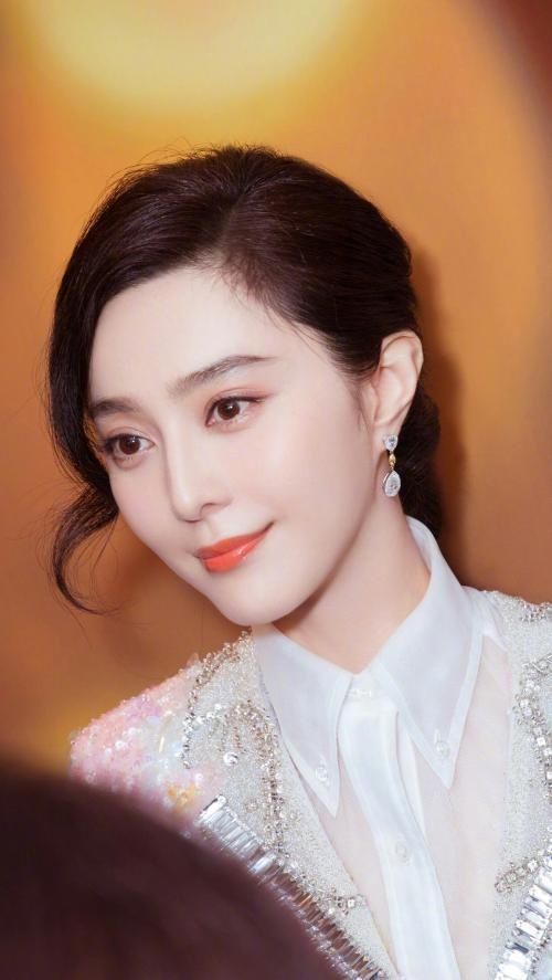范冰冰复出艰难？知情人曝其从主角被删成配角，哀求导演保留戏份