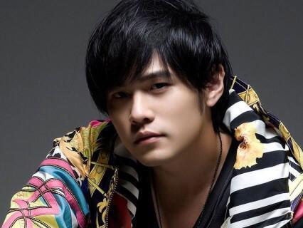 你想让哪个歌手唱一首歌能弥补遗憾?