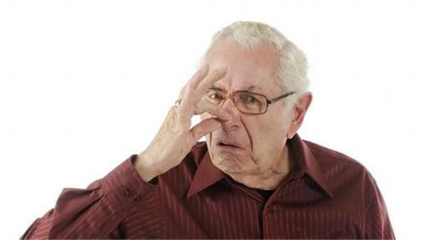 老人味的罪魁祸首原来是它们,教你3招远离,别等老了被嫌弃