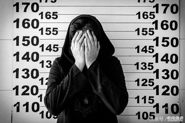 伊朗为女囚举行临时结婚,狱卒扮演丈夫将处女破身后执行死刑