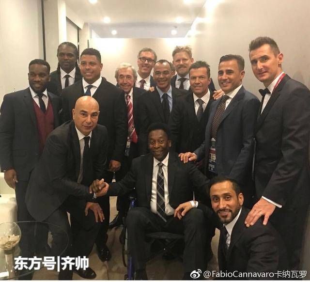 卡纳瓦罗和普京合影,气质俱佳!意大利人将韩国