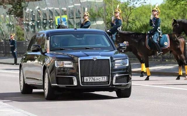 难怪普京换座驾,这气场,绝对是秒杀级别!