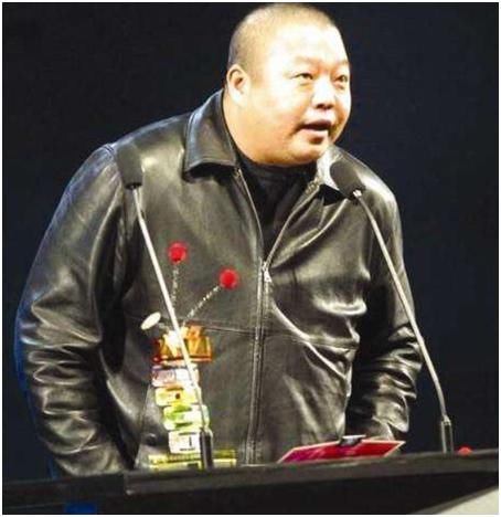 20年前红遍大江南北，因臧天朔至今单身，51岁的她近照认不出