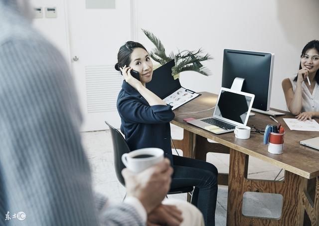 职场中不会与上司交流别急,三招让上司喜欢你