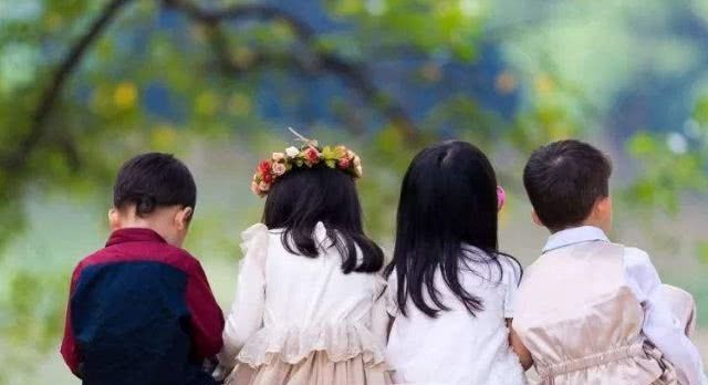 这4种父母只会养出低情商的孩子,将来可能没出息,希望不是你 yg电子娱乐