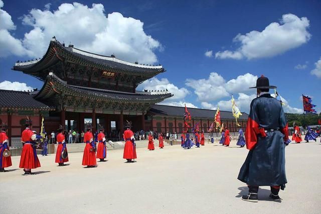 朱元璋将一皇帝发配一地，四百年后四万后裔，来中国拜祭祖先