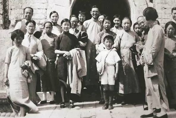 日记曝光!爱因斯坦严重歧视中国人:肮脏、迟钝的种族!