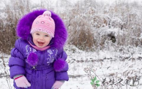 两岁宝宝冬天穿衣标准