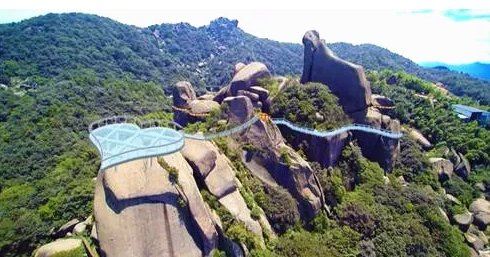 比张家界玻璃栈道刺激520倍！心形玻璃栈道超想去！