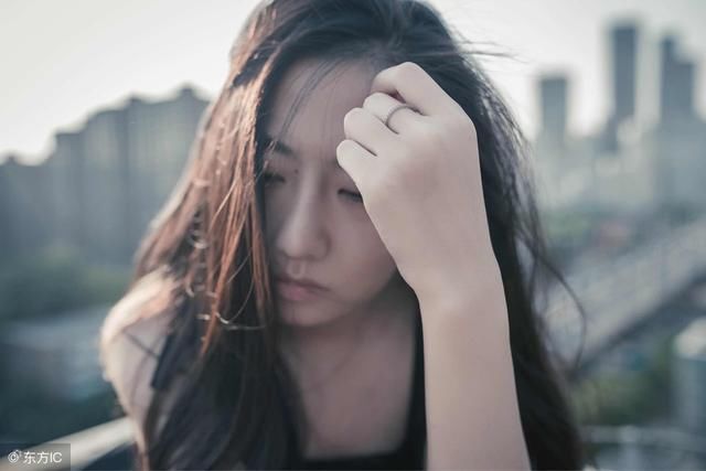 公司破产了,老公带了个小三回家,说要离婚还当