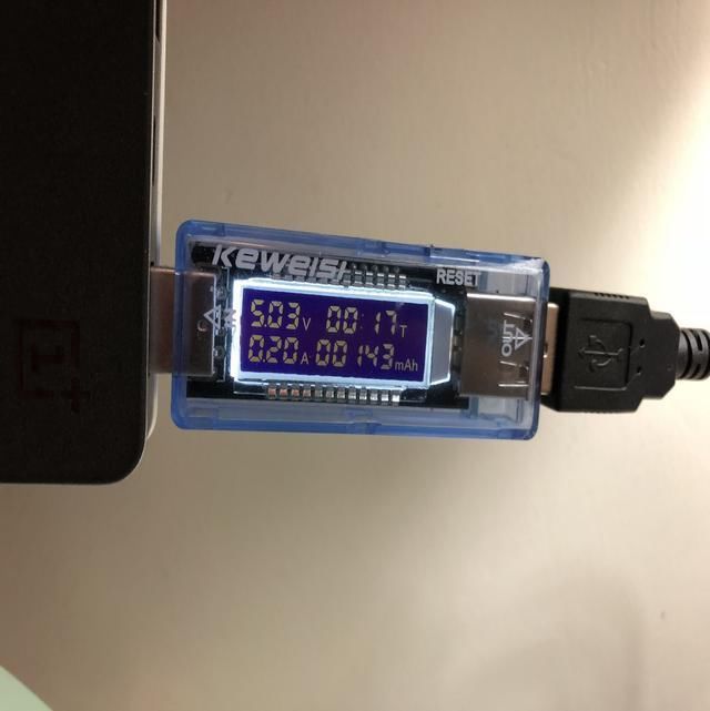 充电插头器无线器_无线充电器实用吗_无线充电和有线充电