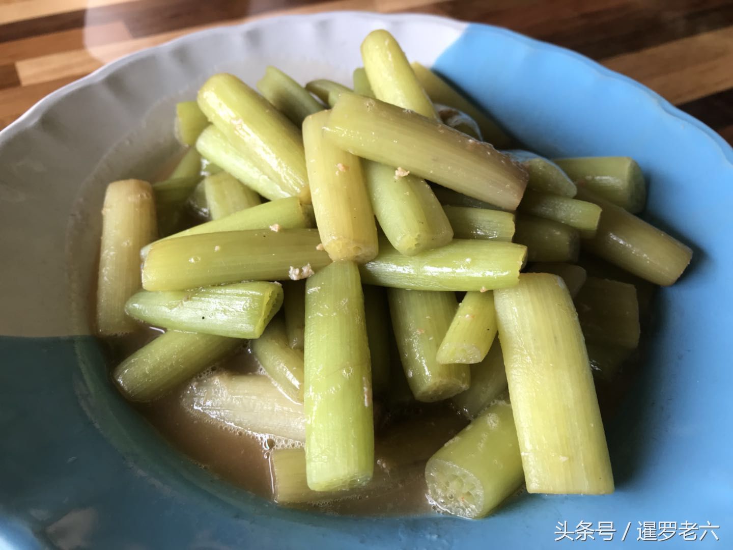 都说泰国美食便宜，一只烤河虾就卖80元!这桌600元的美食值不?