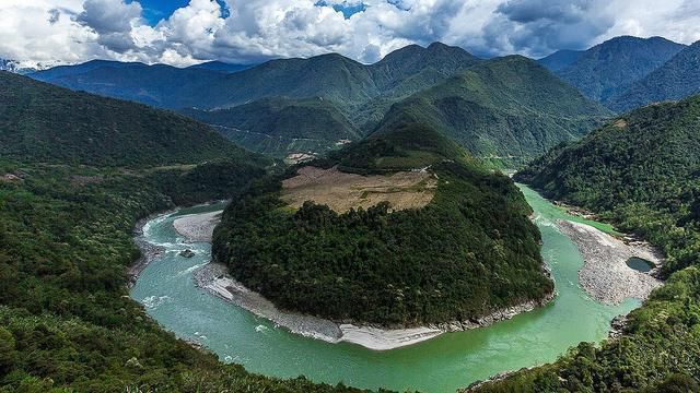 西藏的众山之父，被美国评为中国最美雪山，是西藏最难见的雪山!