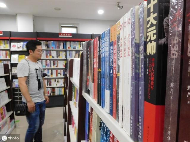 为什么别人月薪2万你2千?信息时代,你和别人只