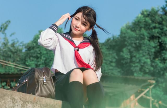与12星座冷战,该主动过去哄吗?