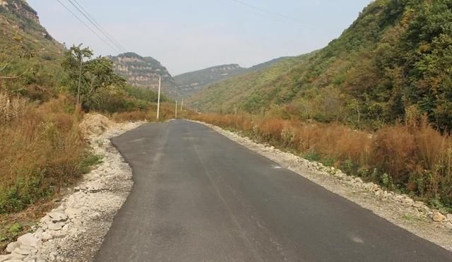 2018农村公路新规定！1公里硬化补贴5万元，公路宽度4.5米