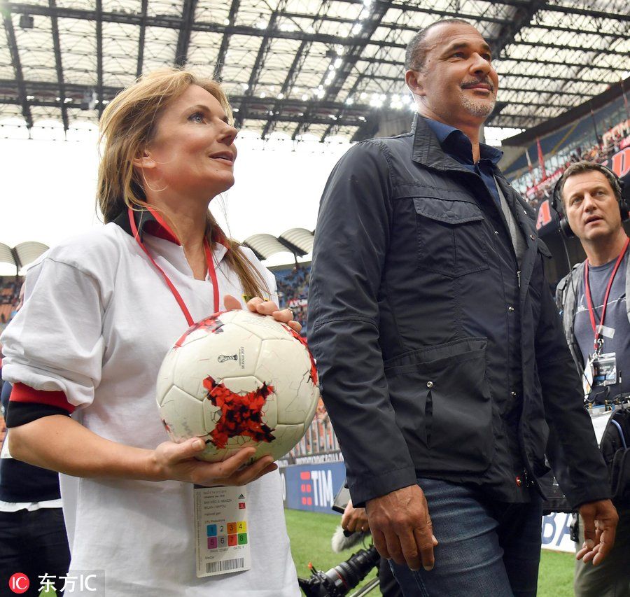 古利特重返圣西罗 获赠纪念版10号球衣