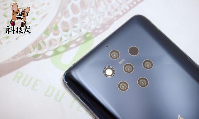 黑鲨游戏手机2冰封银\/Nokia 9 PureView正式开