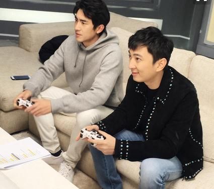 王思聪和林更新表兄弟真的吗 王思聪送林更新