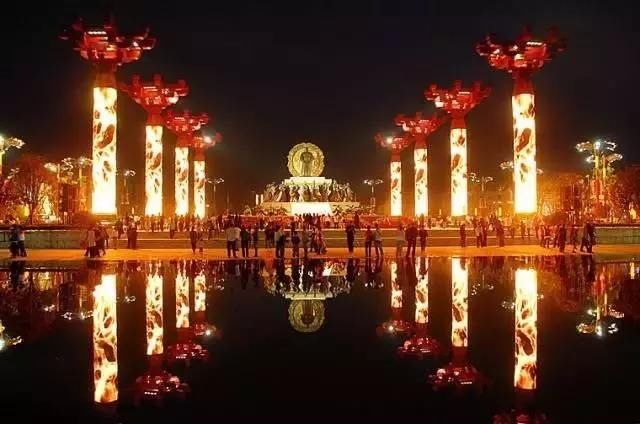 不用秉烛夜游的我们，有多幸运？