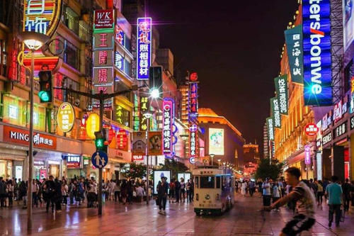 中国最强两大城市,北京和上海,哪个分量更重