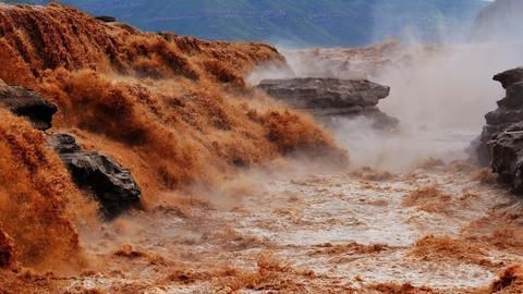 他是元朝最贤明的丞相,却亲手导致元朝灭亡,诡