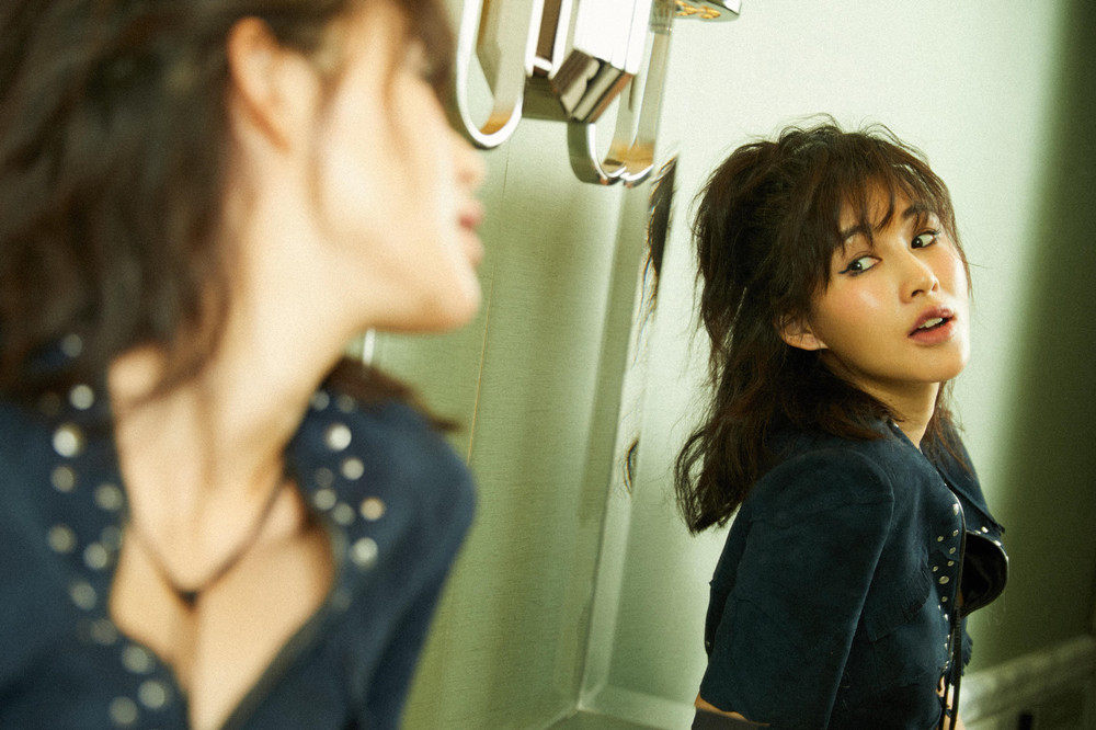 陈燃上海出席活动 俏皮短裙美腿吸睛_【快资讯