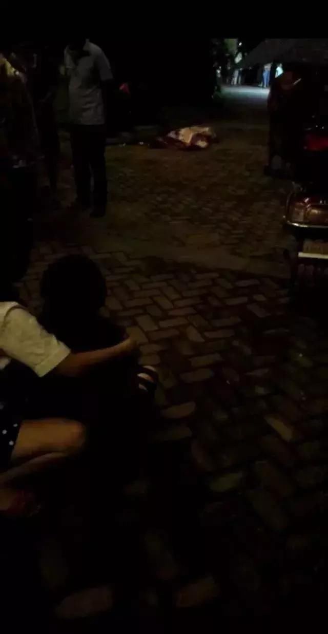 南充一高考考生疑因分数不理想跳楼身亡,家长