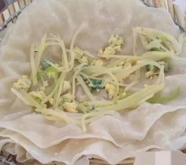 怎么做水烙馍好吃又简单 t01089146b0e5f048e6.jpg