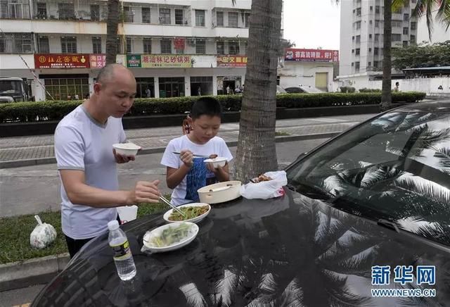 7小时走了1公里！江阴一家三口亲历“海口大堵车”：再也不去了