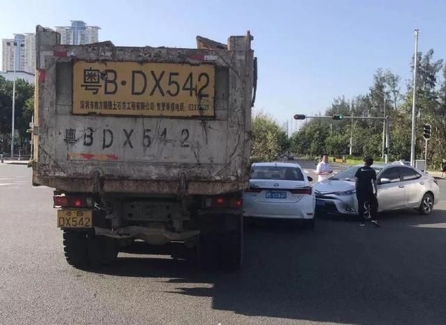 11月1日起,深圳新型泥头车登场,传统泥头车将