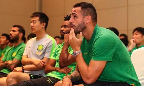 培训!中赫国安开展比赛规则宣讲 前中超金哨主