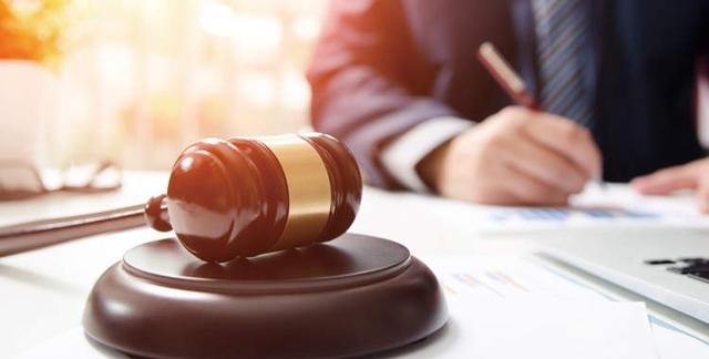 景悦酒店不付房租还拒不搬离,法院凌晨4点强