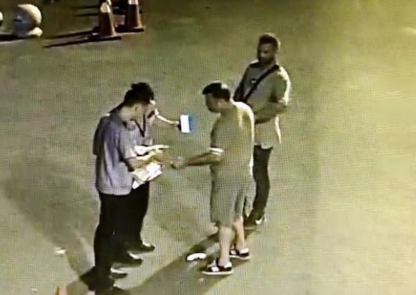 希腊哥们在杭州看世界杯太嗨 酒后把护照和钱