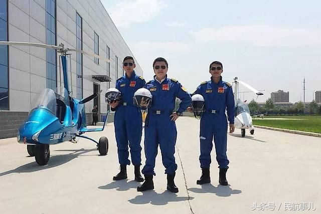 备战2018郑州航展三和航空表演队六级侧风练