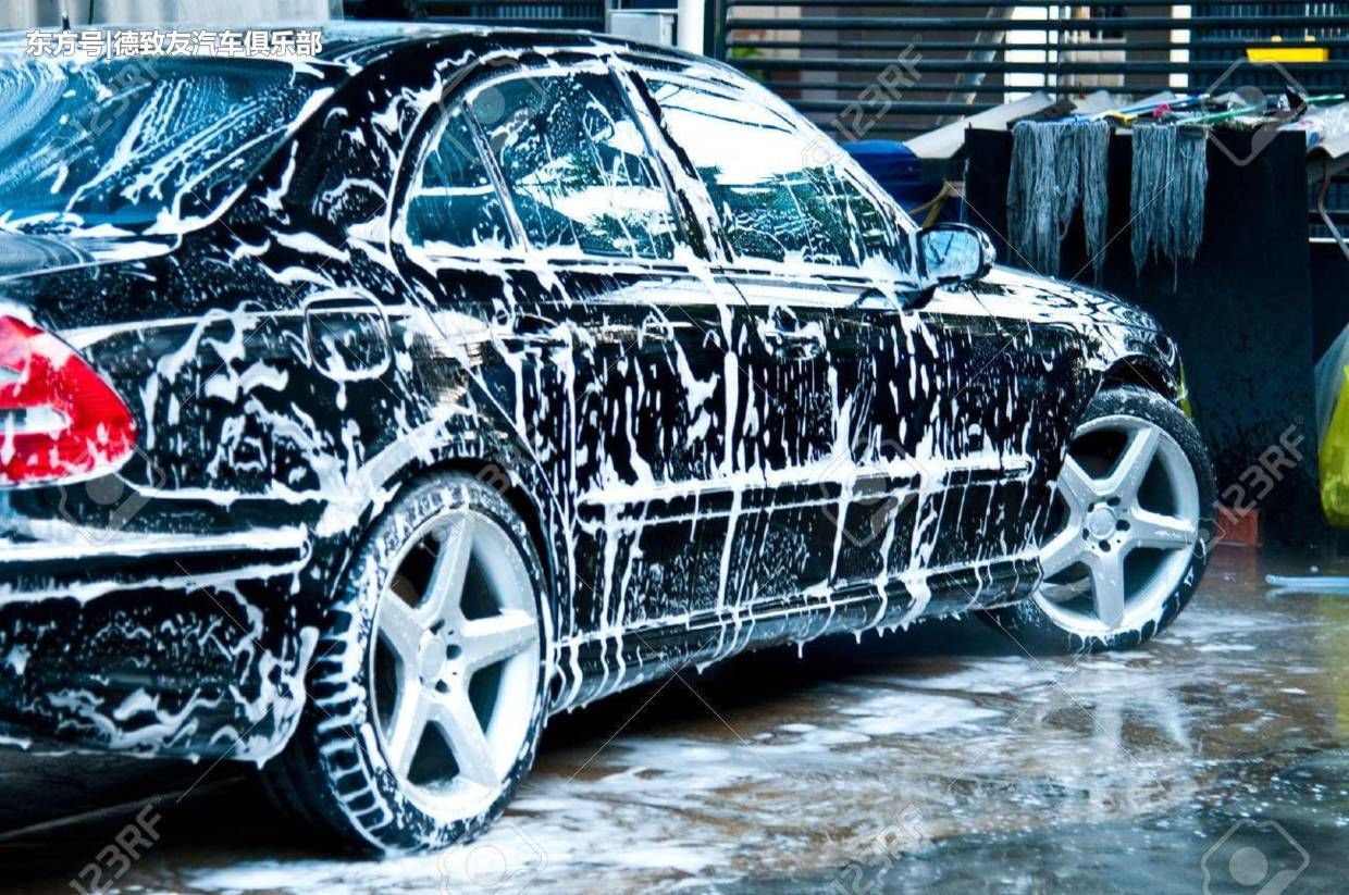 德致友汽车保养科普 - 洗车多久一次比较合适?