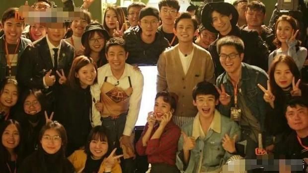 韩雪新综艺变佟湘玉,红衣古装美出新高度,网友