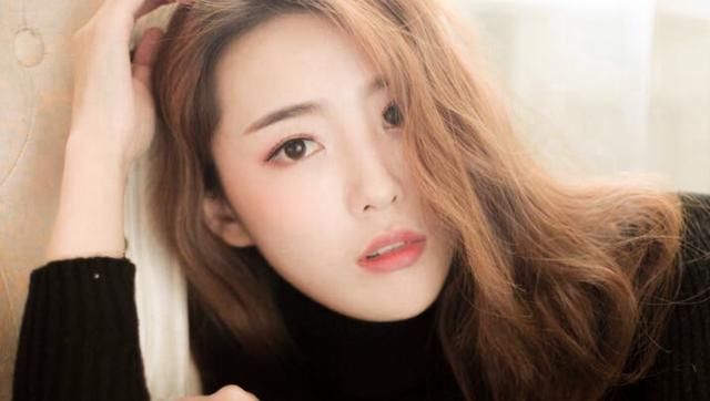 情商高的女人都在拿朋友圈戳中男人的情感七寸