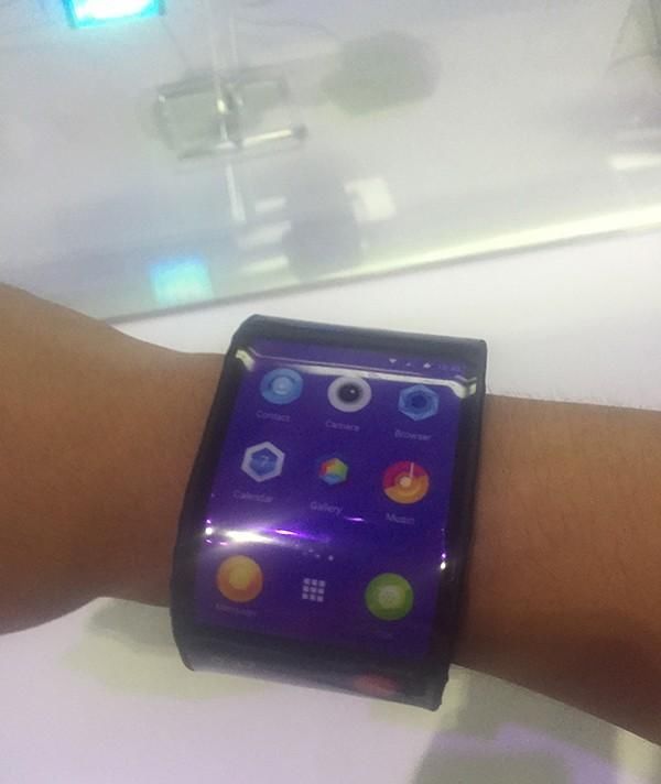 智能腕表手机推荐 t010b9993c8343d9494.jpg