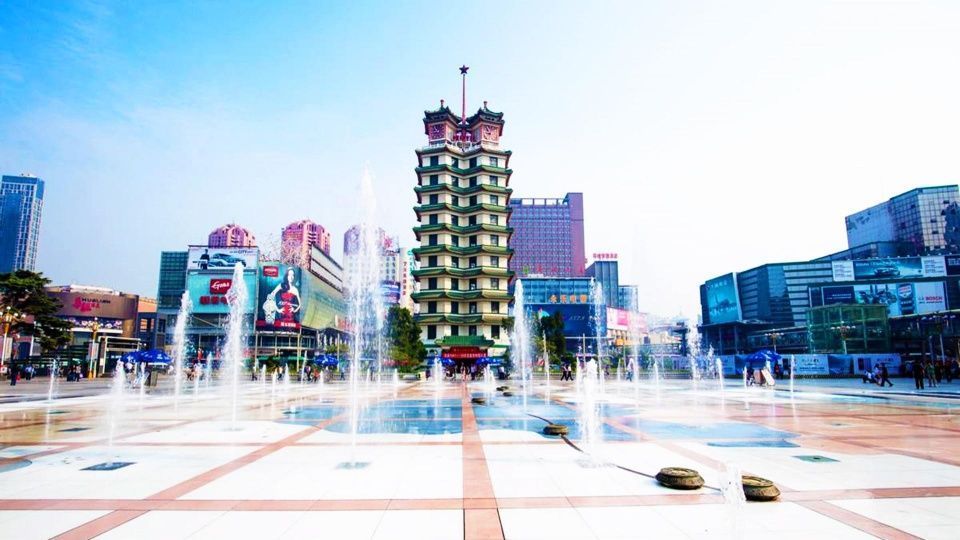 郑州人均gdp_郑州火车站(2)