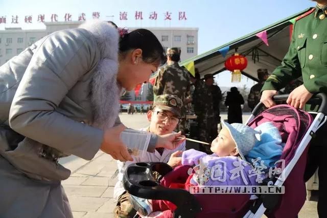 军营“美食一条街”,官兵吃啥都免费 “摊位”口味多好吃