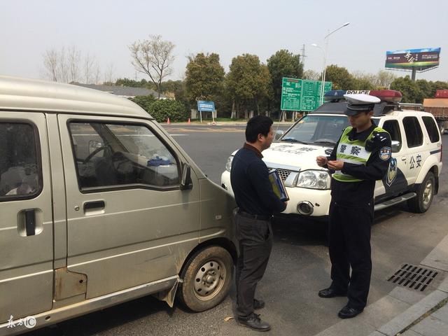 交警:忘带驾驶证别急,这几种情况不算无证驾驶