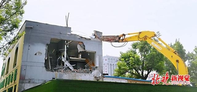 天桥街道集中拆除违建、临建楼 规划建造3665平米绿地公园