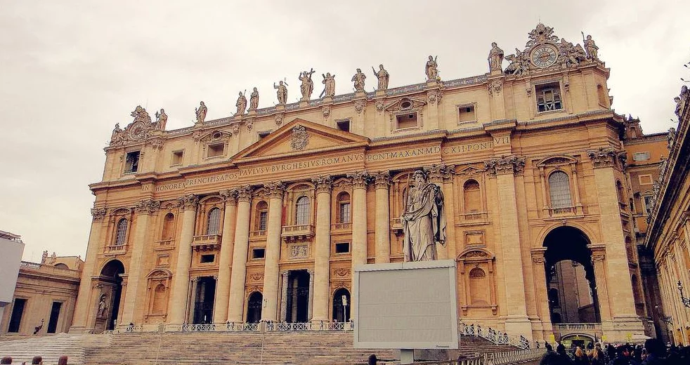 梵蒂冈地图_梵蒂冈 收入来源
