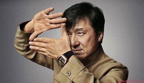 成龙为成家班打假怎么回事 网友留言里为什么